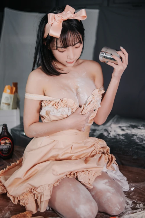 Read more about the article Kang Inkyung 강인경, ArtGravia Vol.142 Photobook Set.02