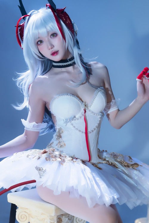 Read more about the article Cosplay 阿包也是兔娘 明日方舟 芭蕾