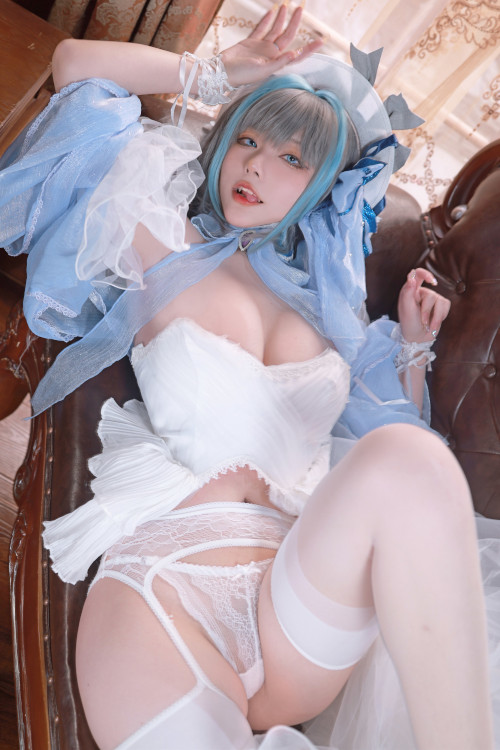 Read more about the article Cosplay 起司块wii 柴郡礼服