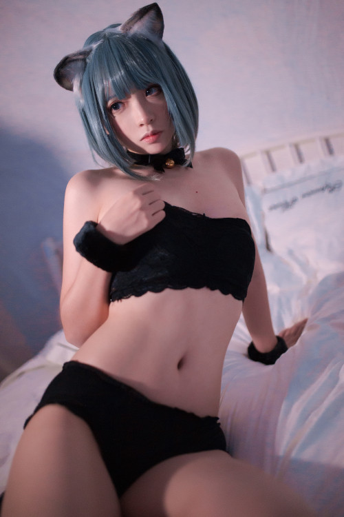 Read more about the article Cosplay 疯猫ss 黑猫二