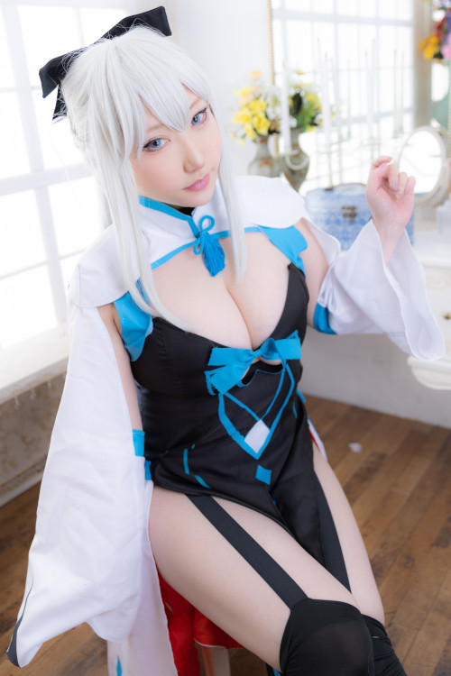 Read more about the article Cosplay SAKUサク Morgan le Fay Set.03