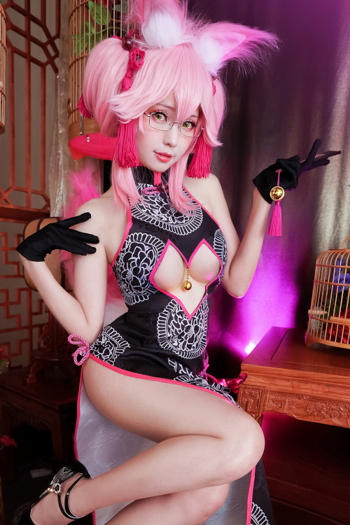 Read more about the article Cosplay ElyEE子 玉藻前旗袍