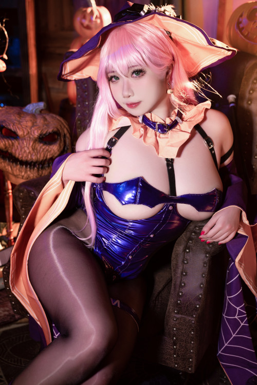 Read more about the article Cosplay 贞子蜜桃 孟菲斯