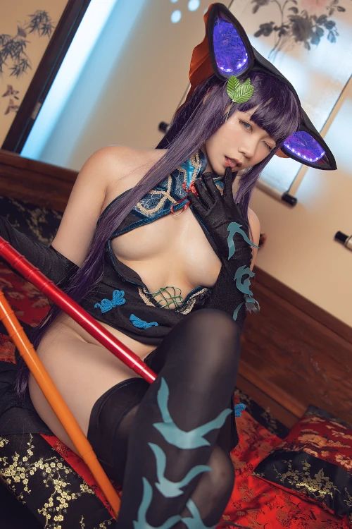 Read more about the article Cosplay 麻花麻花酱 杨玉环满破+二破