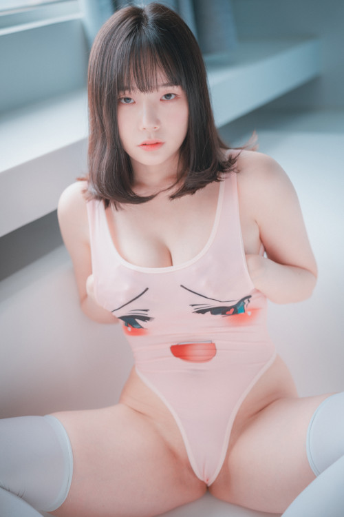 Read more about the article PIA 피아, DJAWA ‘Swimming Lessons #4’ Set.01