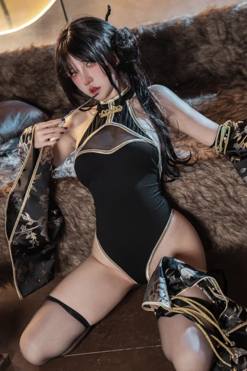 Read more about the article Cosplay 阿薰kaOri – 如烟