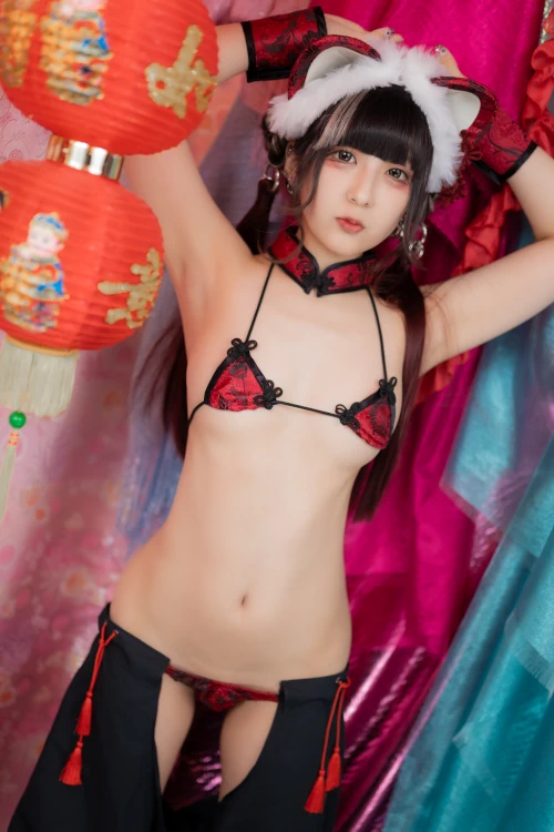 Read more about the article Ai Takanashi 高梨あい, 写真集 「Nothing Colored 02」 Set.02