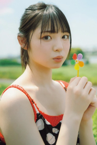 Read more about the article 塩釜菜那 南後杏子 大賀彩姫 岬なこ 地頭江音々, B.L.T. 2025.09 (ビー・エル・ティー 2025年9月号)