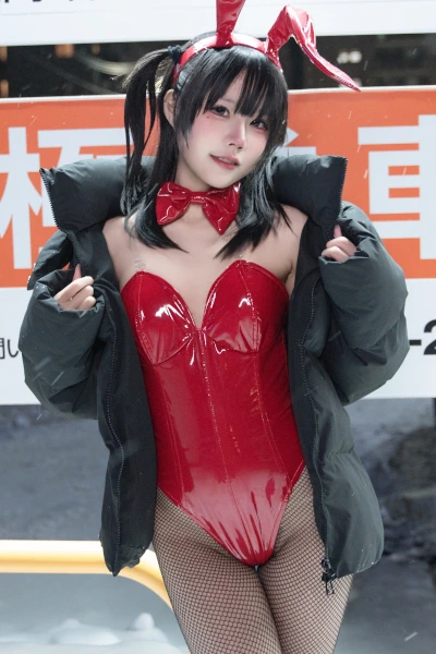 Read more about the article Cosplay 清水凪 – 24h红兔停车场